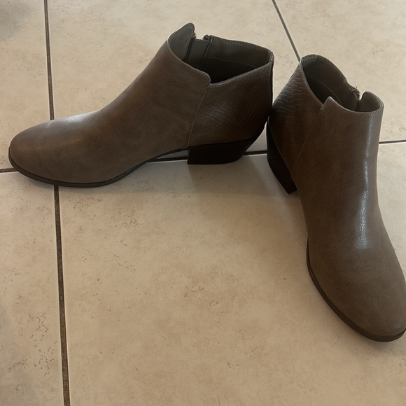 Ankle boots - Picture 4 of 4